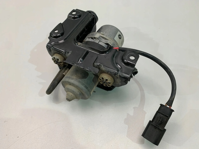 Купити 6880628 BMW Вакуумний насос