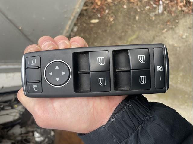  Mercedes A2129056000 ціна, від 25.34 USD