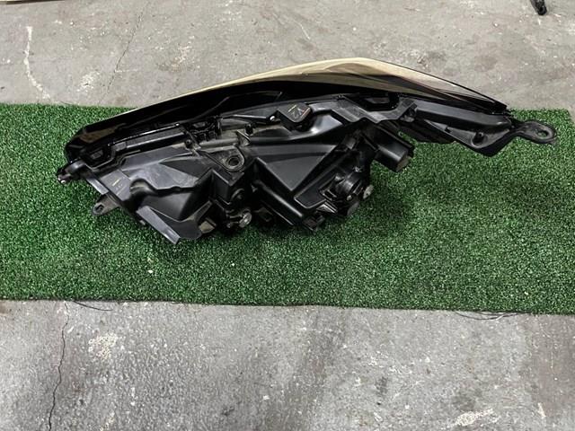 Фара права 8114578050 Toyota