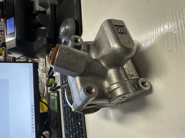 Насос ГУР 7681955171 ZF Parts