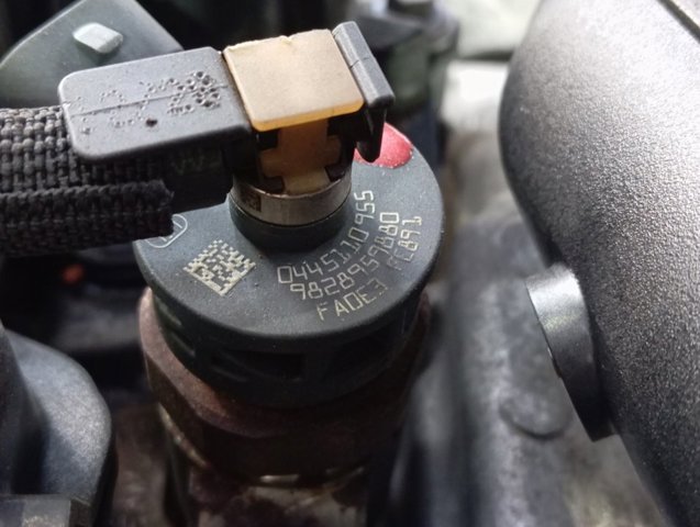 Купити YH01 Peugeot/Citroen Двигун