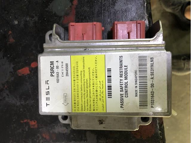 Купити 103164300A Tesla 