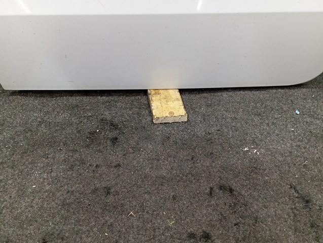 1C15V40010KF Ford Двері фургона задні, розпашні, праві