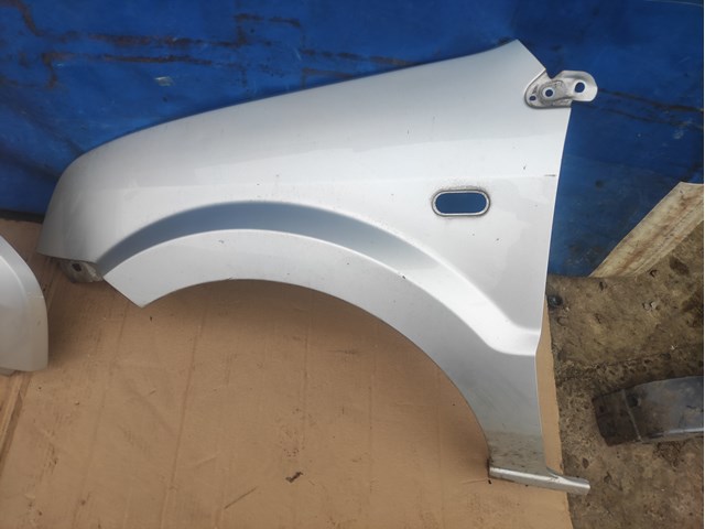 Крило переднє праве Ford 1405193 ціна, від 120.35 USD