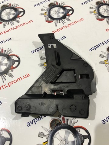 Кронштейн кріплення бампера переднього лівий Renault (RVI) 214B39448R