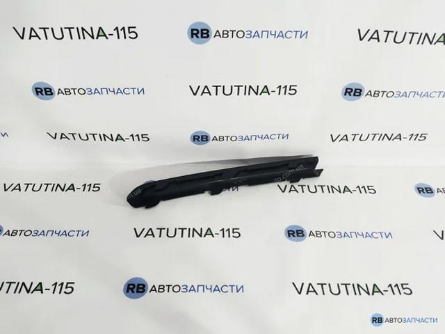 Молдинг переднього бампера, правий FPS FP7435916 ціна, від 4.76 USD