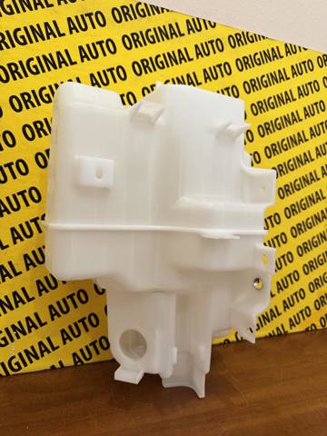 Бачок омивача KD3567481 Mazda