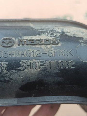 Купити SH0113332 Mazda Шланг/патрубок интеркуллера