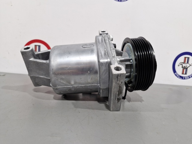 Компресор системи кондиціювання Nissan/Infiniti 926005RB0A ціна, від 431.08 USD