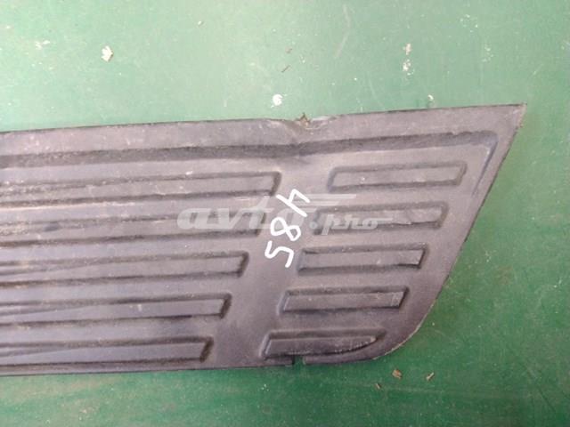 Накладка підніжки 517716A150 Toyota