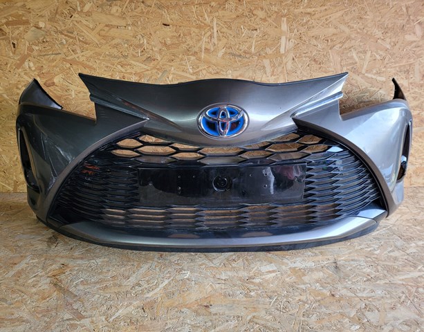 Передній бампер 521190U927 Toyota