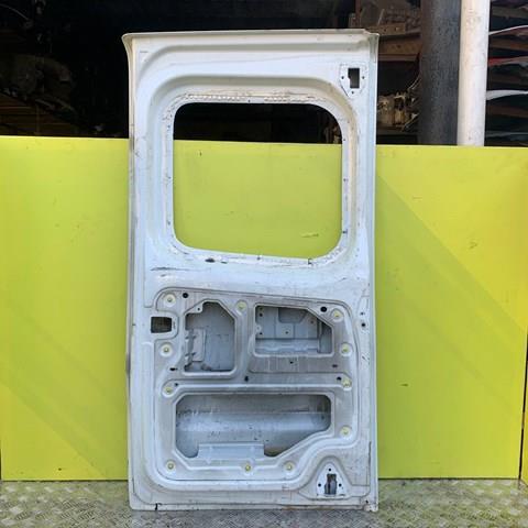 Панель-щока двері задньої правої 7750311424 Renault (RVI)