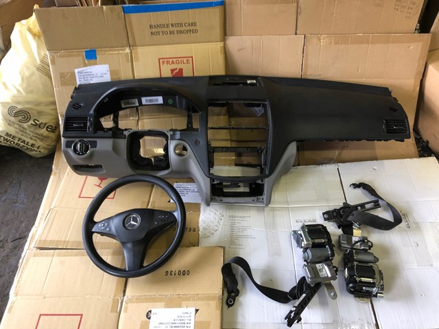  Mercedes A2046803787 ціна, від 190.04 USD