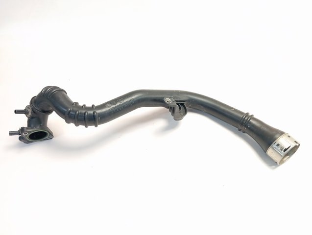 Шланг/патрубок интеркуллера 144606UB0B Nissan/Infiniti