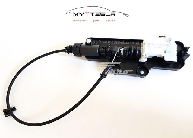 106181600B Tesla Замок капота, лівий