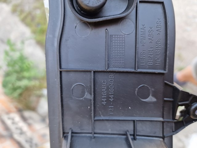 Задній правий стоп Chery T214416040BA