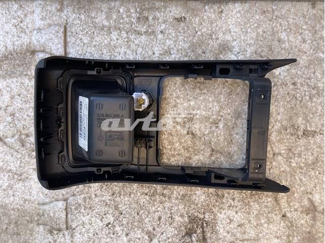  VAG 5C6864298J82V ціна, від 49.72 USD