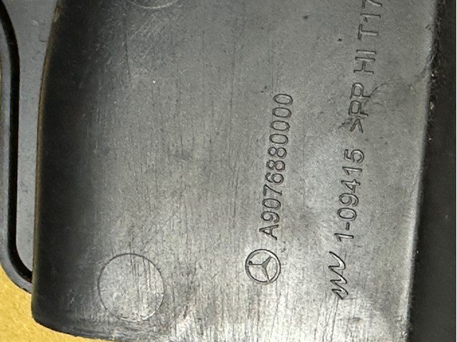 A9076880000 Mercedes Обшивка порогів кузова внутрішня, ліва