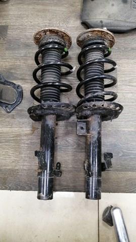 LR024442 Land Rover Амортизатор передньої підвіски