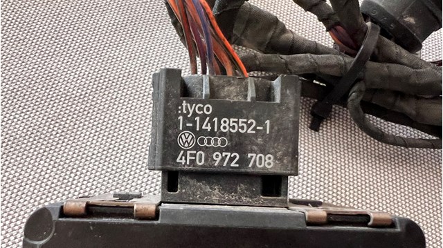 8V0971104K VAG 