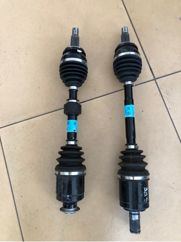 Піввісь права 49501S1060 Hyundai/Kia