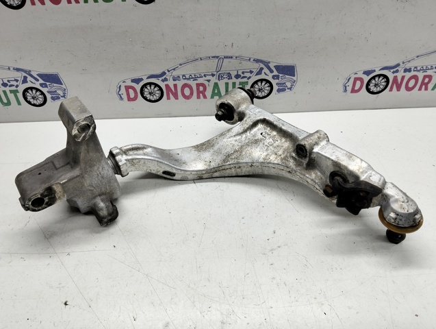 545001DR0A Nissan/Infiniti Важіль передньої підвіски нижній, правий