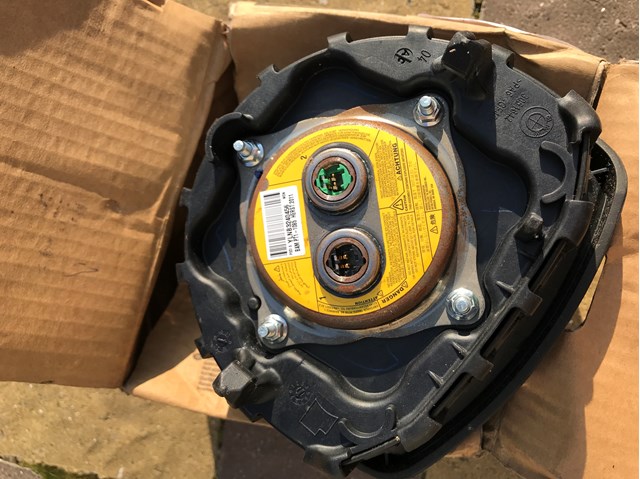 32306884658 BMW 