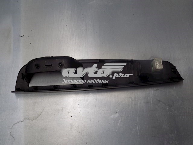  823611H000 Hyundai/Kia