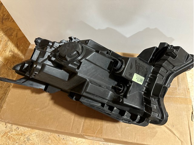 Купити 92102P4000 Hyundai/Kia Права блок фара