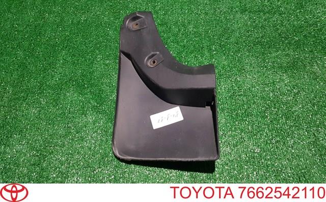7662542110 Toyota Бризковики задній, правий