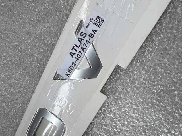 Купити LR174370 Land Rover 