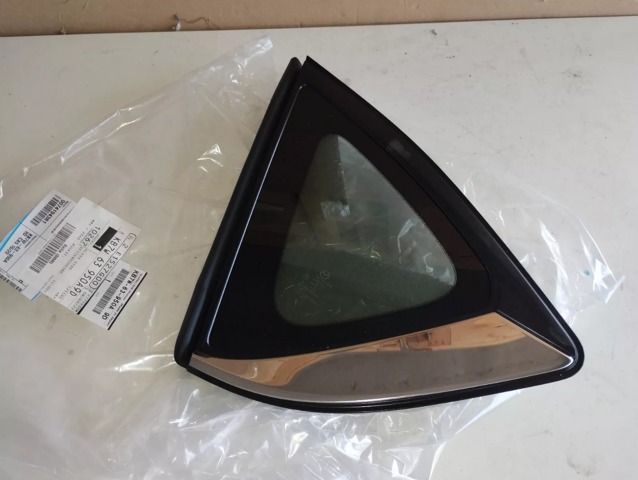 Купити KB7W63950A9D Mazda Скло багажного відсіку, ліве