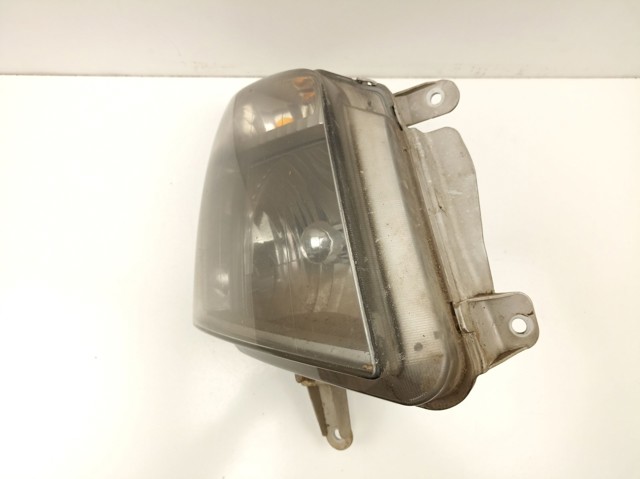 Фара права 898079999 Isuzu