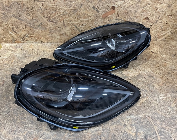 95B941016J Porsche Фара передня права