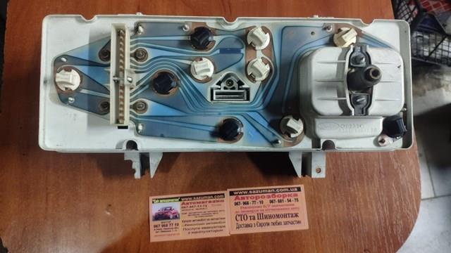 83BB10841AC Ford 