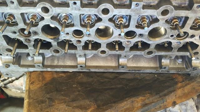 Головка двигуна Renault (RVI) 8200408642 ціна, від 288.61 USD