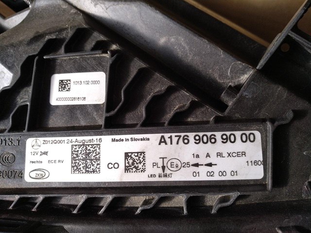 Фара права A1769069000 Mercedes