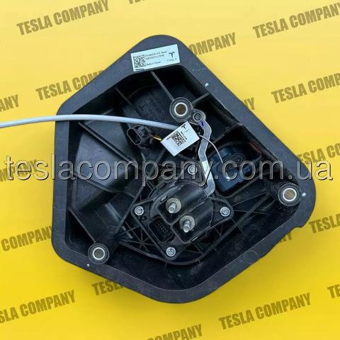 Порт зарядки 149037410E Tesla