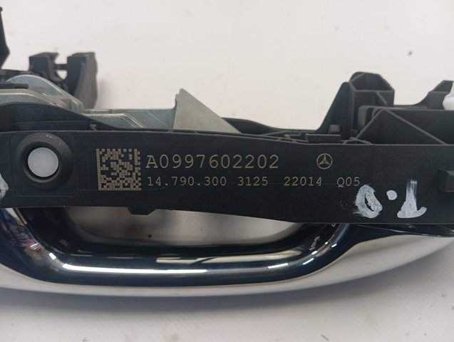 A0997602202 Mercedes Тримач зовнішньої ручки дверей, передньої правої