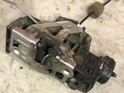 Купити A1687200735 Mercedes 