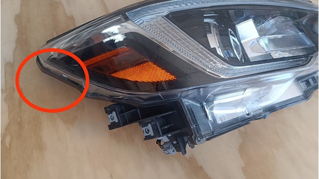 Фара права 84002SJ160 Subaru
