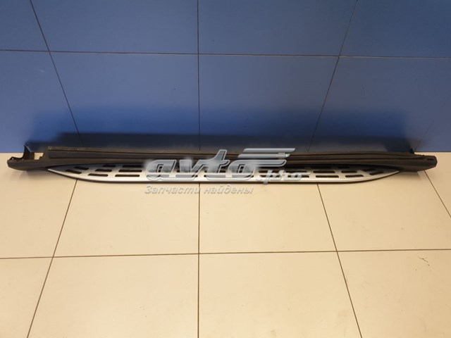 Підніжка ліва Mercedes A1676986500