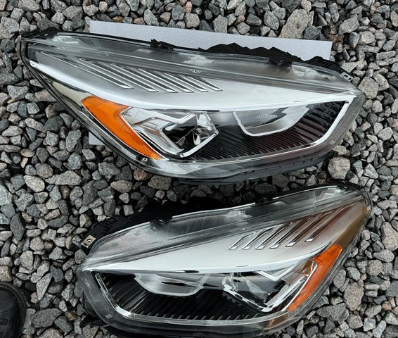 Основна фара в зборі ліва Ford GJ5Z13008H ціна, від 240.72 USD