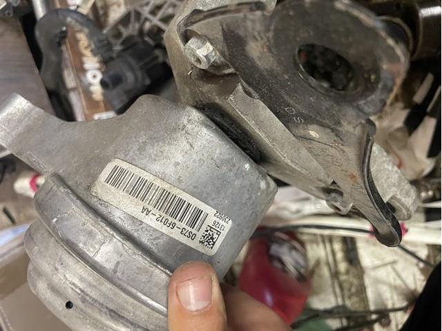 Купити DS736F012AA Ford 
