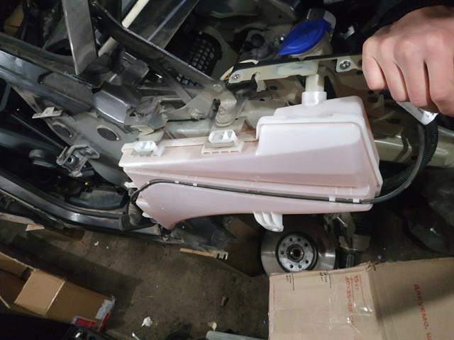 Бачок омивача лобового скла Peugeot/Citroen 9841404280 ціна, від 101.58 USD