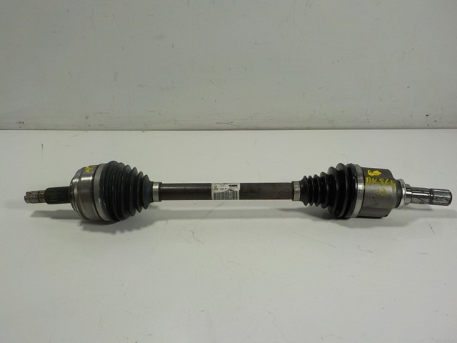 Купити 391017007R Renault (RVI) Ліва піввісь