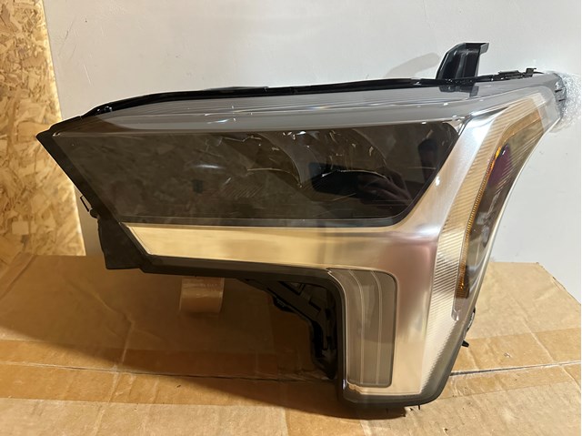 Купити 811600C230 Toyota Основна фара в зборі ліва