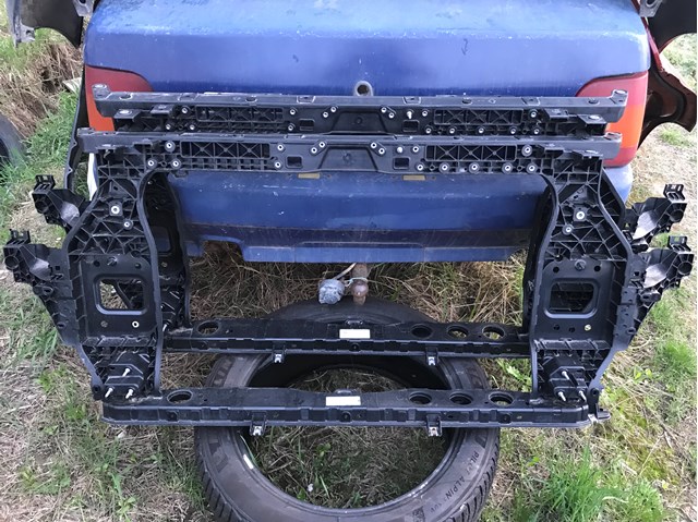 Купити 64101R2000 Hyundai/Kia Установча панель передня
