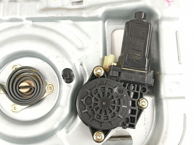 Механізм склопідіймача двері задньої, лівої 834702E010 Hyundai/Kia