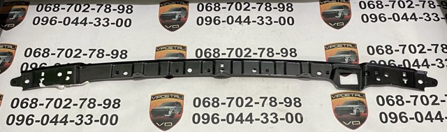 Рамка радіатора верхня Volvo 31688080 ціна, від 31.67 USD